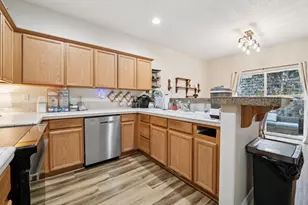38771 Barlow Pkwy, Sandy, OR 97055 - Photo 23