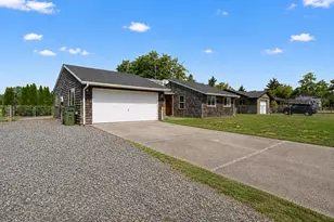 135 NW Cedar Ct, Warrenton, OR 97146 - Photo 23