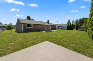135 NW Cedar Ct, Warrenton, OR 97146 - Photo 21