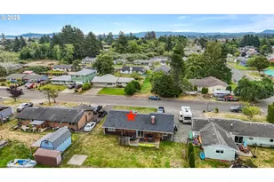 135 NW Cedar Ct, Warrenton, OR 97146 - Photo 25
