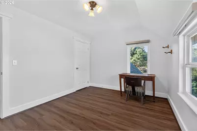 404 W 9th St, The Dalles, OR 97058 - Photo 21