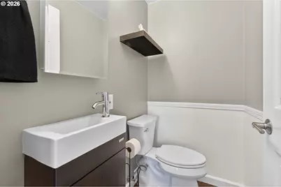 404 W 9th St, The Dalles, OR 97058 - Photo 19