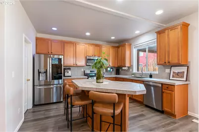 1603 SW Hewitt Ave, Troutdale, OR 97060 - Photo 11