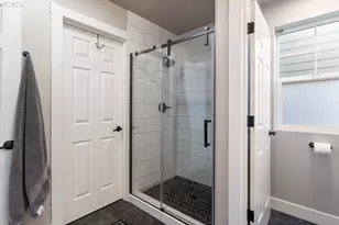 1603 SW Hewitt Ave, Troutdale, OR 97060 - Photo 41