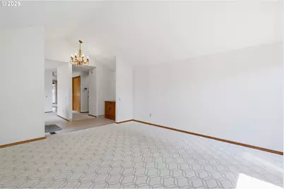2332 NE 158th Ave, Portland, OR 97230 - Photo 7