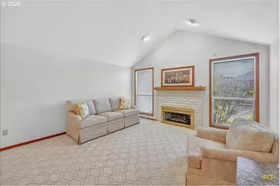 2332 NE 158th Ave, Portland, OR 97230 - Photo 5