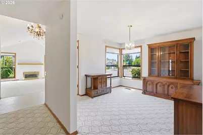 2332 NE 158th Ave, Portland, OR 97230 - Photo 9