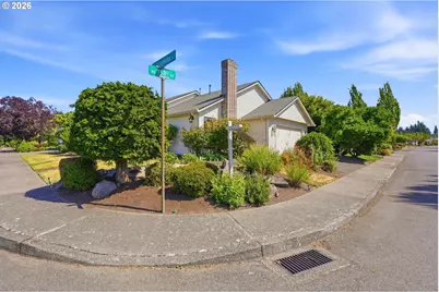 2332 NE 158th Ave, Portland, OR 97230 - Photo 3