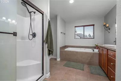 33790 NE Kern Ct, Scappoose, OR 97056 - Photo 19