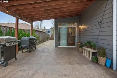 33790 NE Kern Ct, Scappoose, OR 97056 - Photo 29