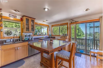 2310 Orr Ln, Eugene, OR 97405 - Photo 11