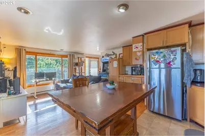 2310 Orr Ln, Eugene, OR 97405 - Photo 13