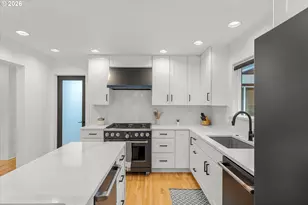 5619 SW Windsor Ct, Portland, OR 97221 - Photo 13