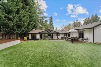 5619 SW Windsor Ct, Portland, OR 97221 - Photo 39