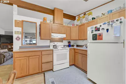 34185 El Roble Ave, Eugene, OR 97405 - Photo 17