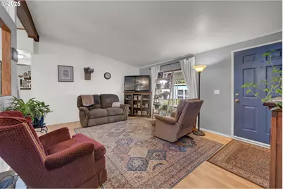 34185 El Roble Ave, Eugene, OR 97405 - Photo 5
