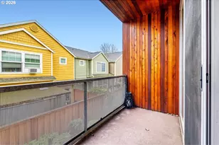 628 NE Knott St, Portland, OR 97212 - Photo 17