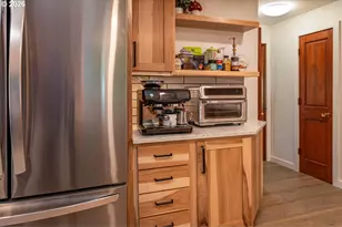 2540 W 22nd Ave, Eugene, OR 97405 - Photo 13