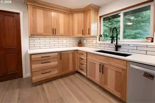 2540 W 22nd Ave, Eugene, OR 97405 - Photo 11