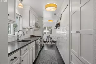 11410 SW 47th Ave, Portland, OR 97219 - Photo 11