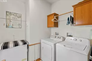 10 E South Stage Rd, Medford, OR 97501 - Photo 17