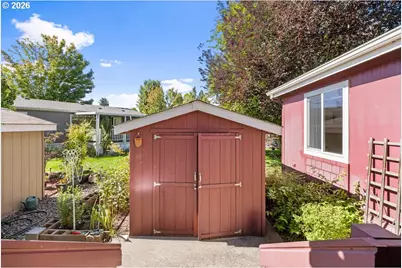 10 E South Stage Rd #421, Medford, OR 97501 - Photo 7