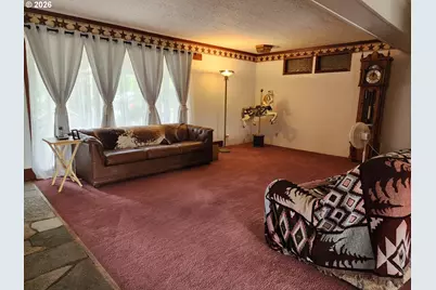 725 W Main St, Molalla, OR 97038 - Photo 11