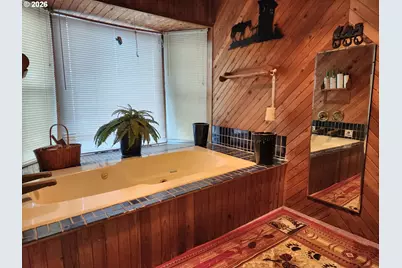 725 W Main St, Molalla, OR 97038 - Photo 15