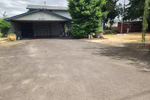 725 W Main St, Molalla, OR 97038 - Photo 41