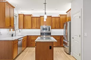 23451 SW Redfern Pl, Sherwood, OR 97140 - Photo 19