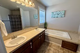 4889 Whitewater St, Salem, OR 97305 - Photo 21