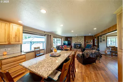 39903 Mertz Dr SE, Stayton, OR 97383 - Photo 9