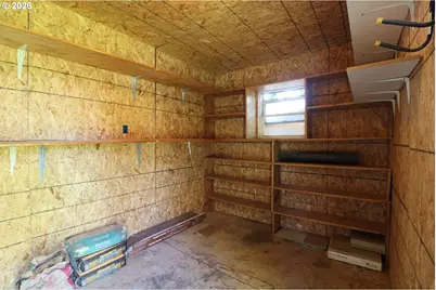 305 E Adams St, Burns, OR 97720 - Photo 37
