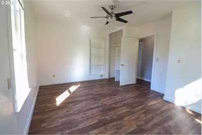 305 E Adams St, Burns, OR 97720 - Photo 11