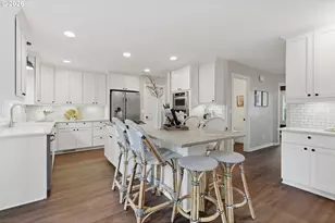 13983 Westcott Ct, Lake Oswego, OR 97035 - Photo 11