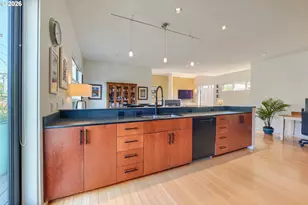 4412 S Corbett Ave, Portland, OR 97239 - Photo 13