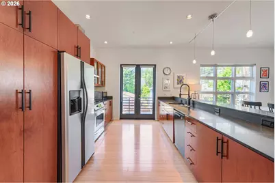 4412 S Corbett Ave #North, Portland, OR 97239 - Photo 11