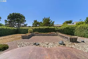 1158 Three Wood Dr, Bandon, OR 97411 - Photo 37