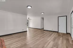 238 Gregory Ln SE, Salem, OR 97302 - Photo 7