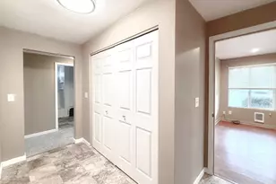 2364 E Irwin Way, Eugene, OR 97402 - Photo 9