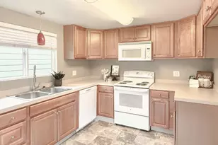 2364 E Irwin Way, Eugene, OR 97402 - Photo 3