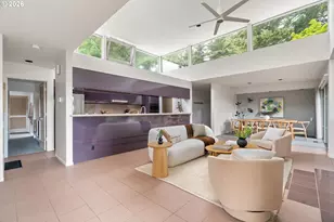 2030 SW Broadleaf Dr, Portland, OR 97219 - Photo 11