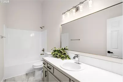 7544 NE Catherine Ct, Hillsboro, OR 97124 - Photo 23