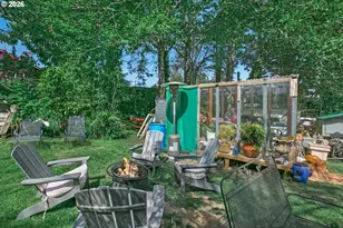 1909 NE 20th St, Lincoln City, OR 97367 - Photo 25