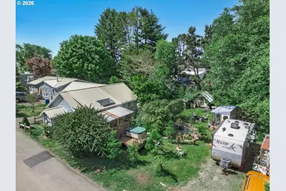 1909 NE 20th St, Lincoln City, OR 97367 - Photo 35