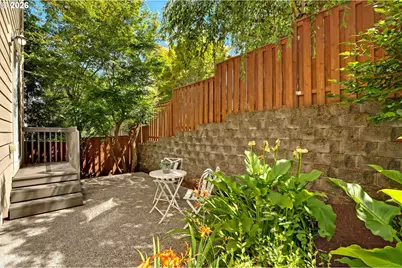 4574 NW Dresden Pl, Portland, OR 97229 - Photo 27
