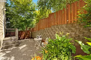 4574 NW Dresden Pl, Portland, OR 97229 - Photo 27