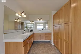 4574 NW Dresden Pl, Portland, OR 97229 - Photo 23