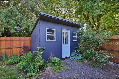 910 SE Storey St, McMinnville, OR 97128 - Photo 33