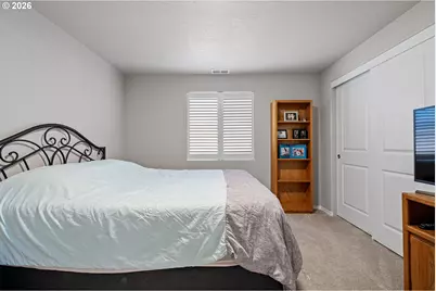 5105 Holly St, Springfield, OR 97478 - Photo 13